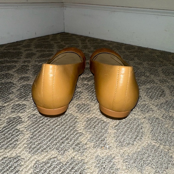 🤎NWOB Vionic Genuine Leather Ballet Flats in Camel🤎 - Picture 4 of 8
